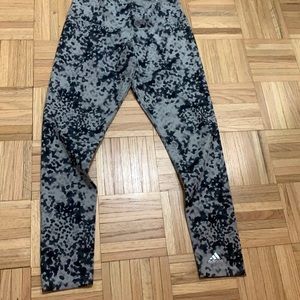 Adidas leggings